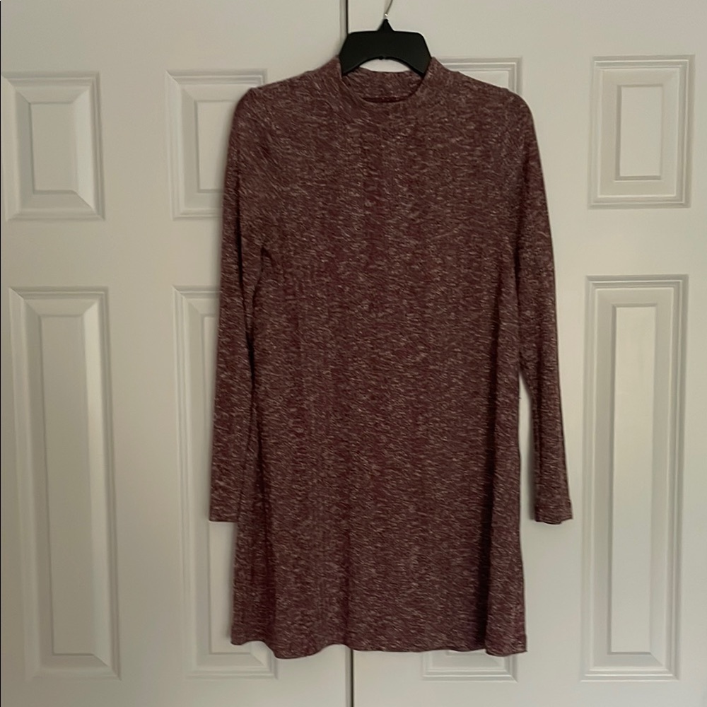 Mossimo elegant maroon Long Sleeve lightweight sweater mock turtleneck Dress Med